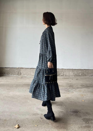 北欧調フラワーワンピース