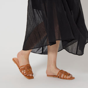 イントレフラット サンダル