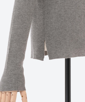 ソフトタッチタートルネックニット