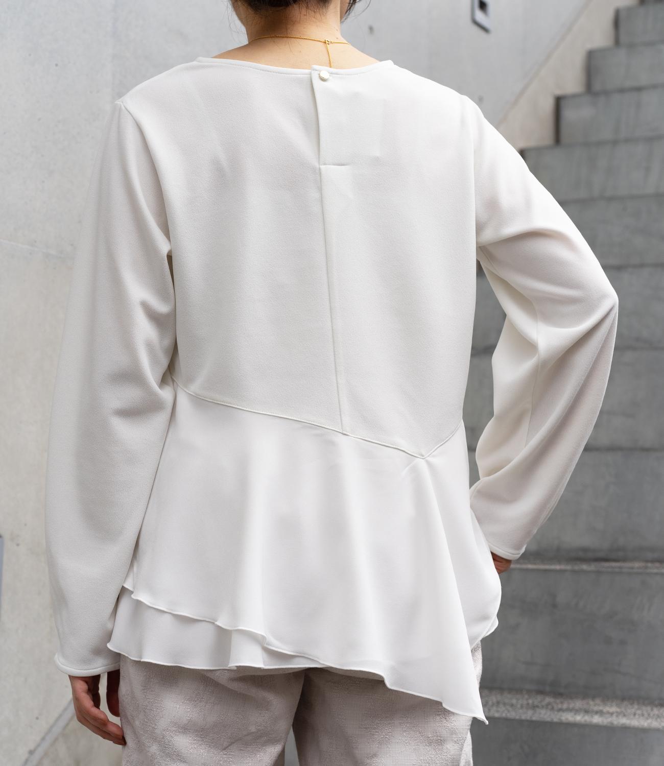 ドッキングイレヘムブラウス