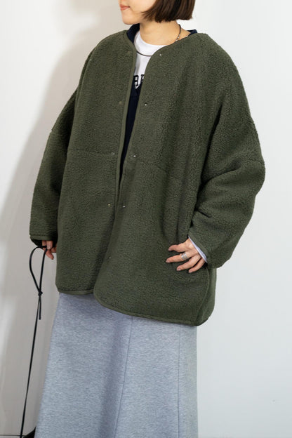 リバーシブルボアキルティングノーカラーアウター