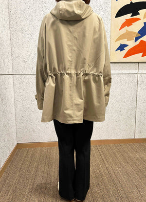 マウンテンパーカー