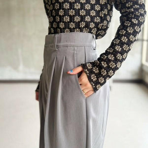 美シルエットストレートパンツ