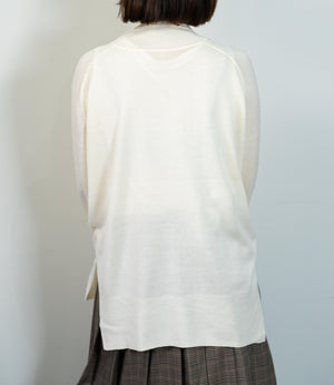 モックネックラグランニット