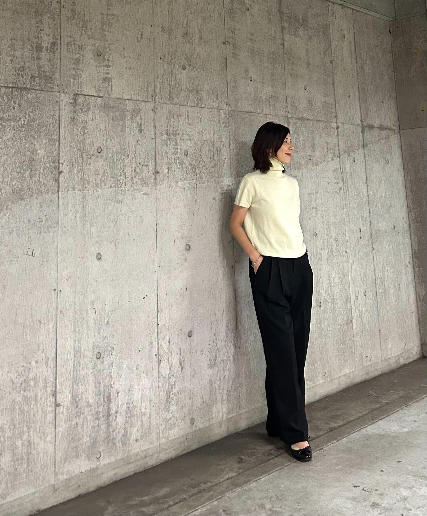 ワイドツータックパンツ