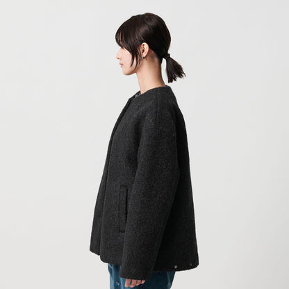 ブークレ ノーカラーブルゾン