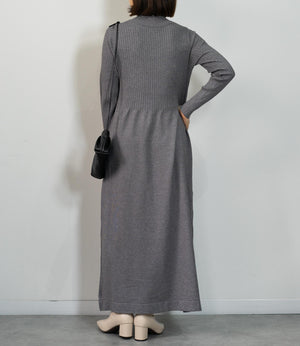 Vネックベストスリムワンピースアンサンブル