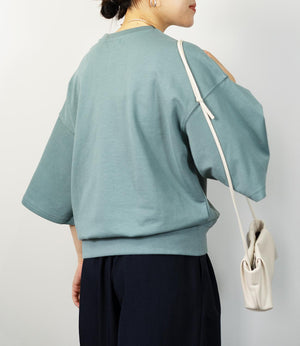 フレア袖レタリングTシャツ