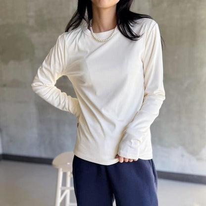 クルーネックトップス