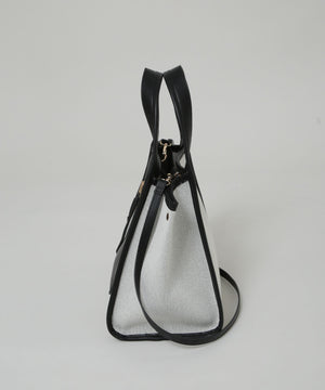 キャンバス×フェイクレザーポケットバッグ