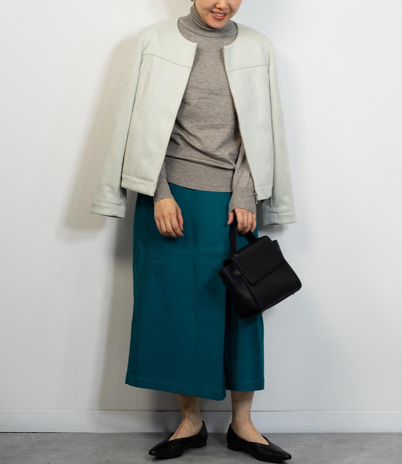 タートルネックソフトニット