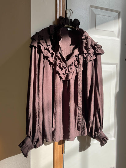 フリルネックボリュームスリーブブラウス