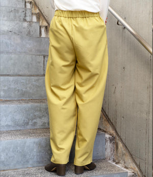 ツータックカーブパンツ