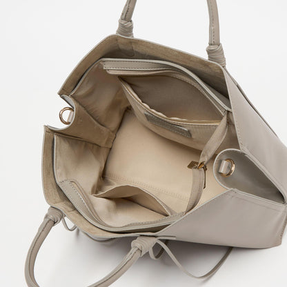 【WEB限定】2WAYタッセルハンドル A4 トートバッグ / ショルダーバッグ