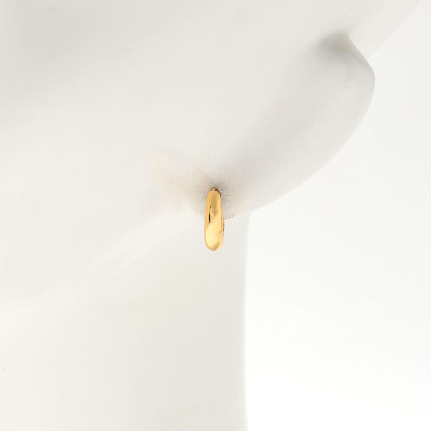 オーバル フープ ピアス