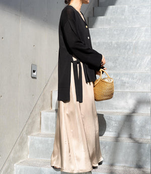 サイドスリットVネックカーディガン