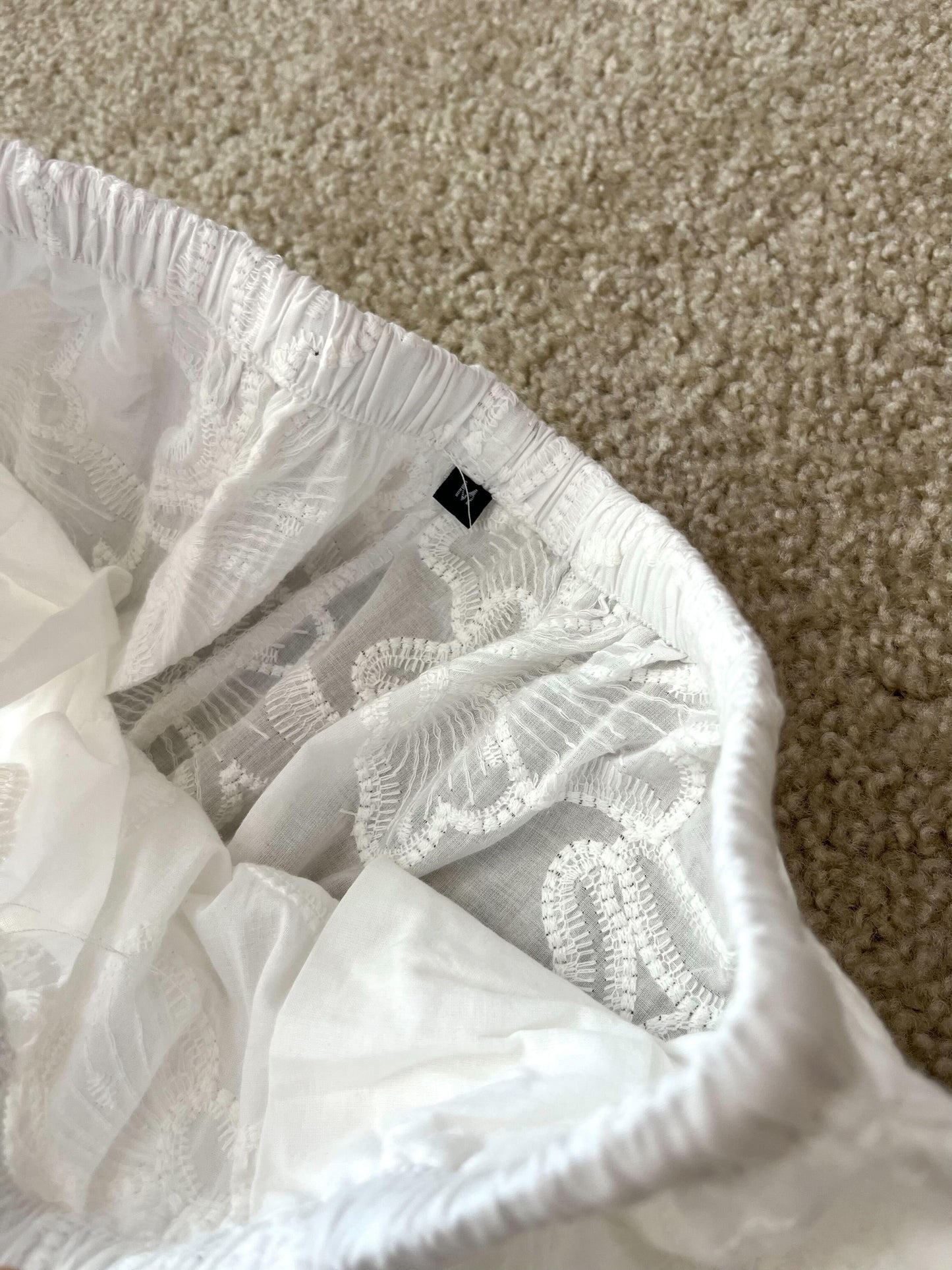 花刺繍コットンパンツ