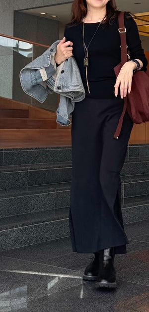 ベーシックラウンドネックニット