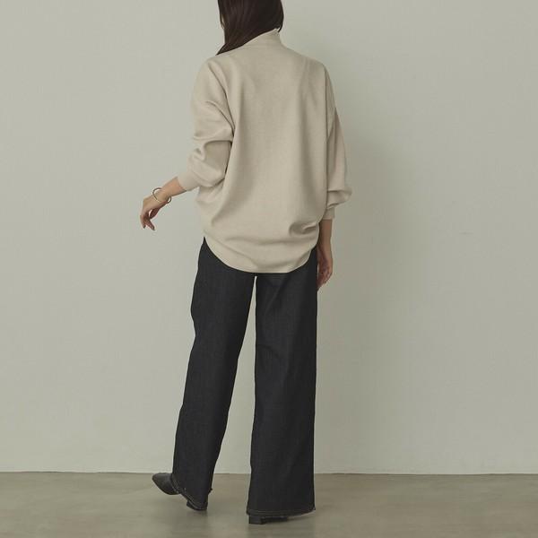 やわもちコクーンハイネックニット