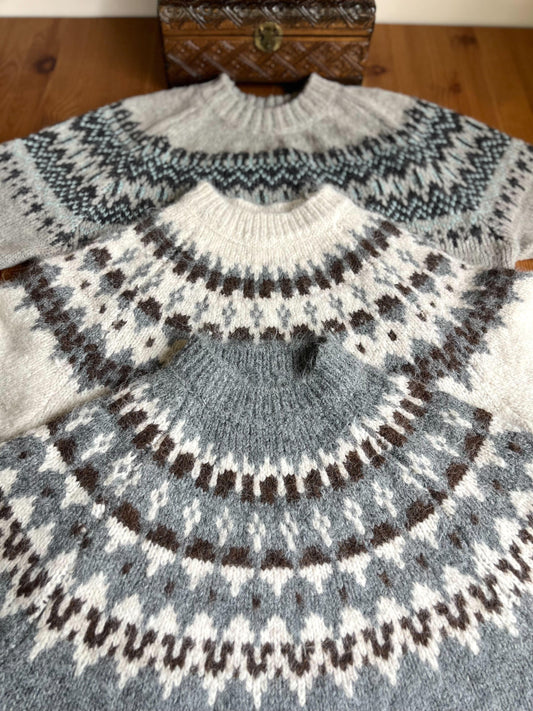 定番ノルディックニット