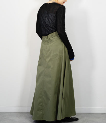 タックツイルフレアスカート