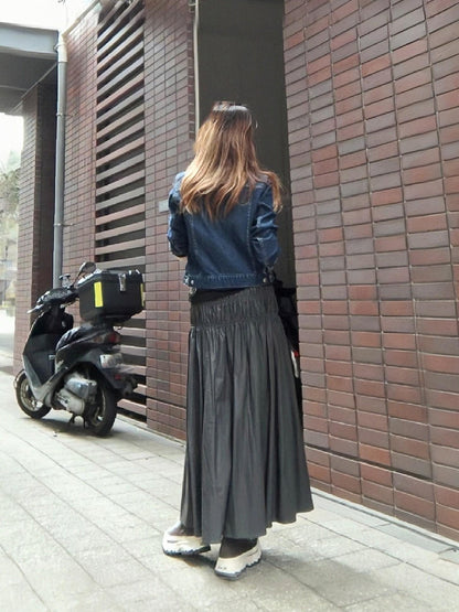 シャーリングフレアスカート