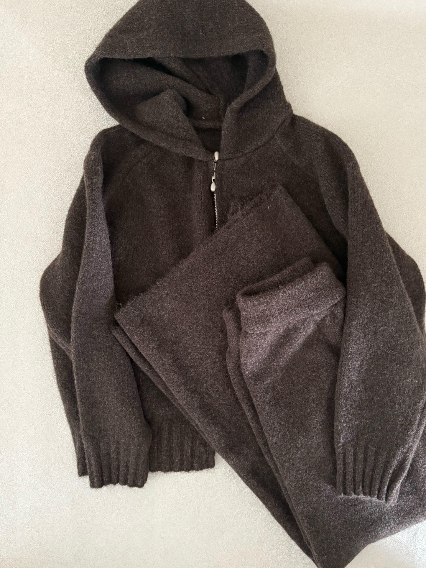 ダブルジップフーディーニットアップ