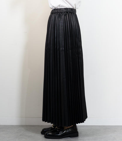 フェイクレザープリーツスカート