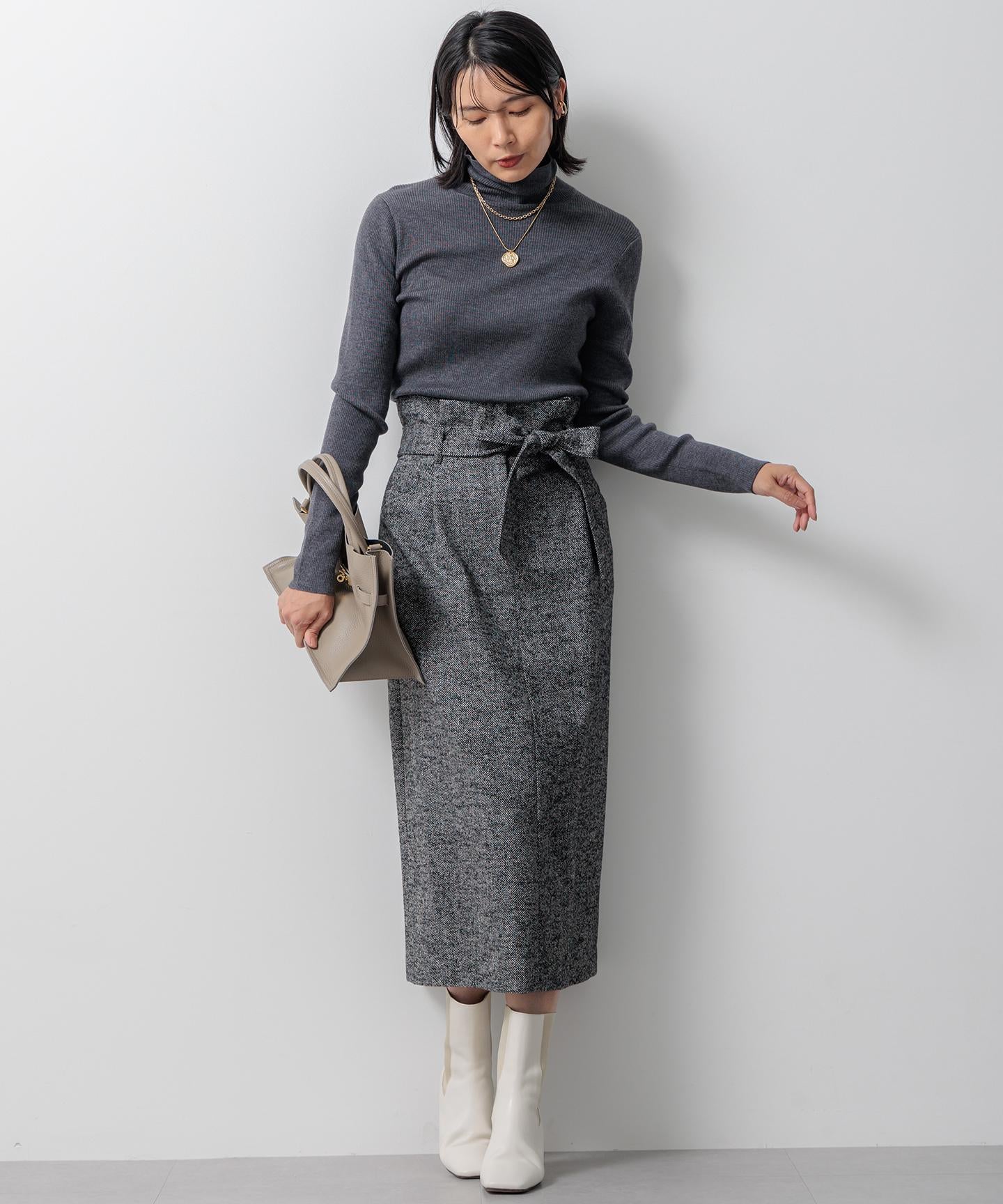 ウーステッドウール リブタートルネック ニット