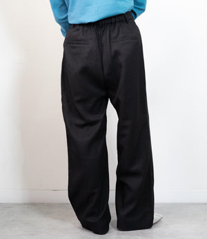 ワイドストレートパンツ