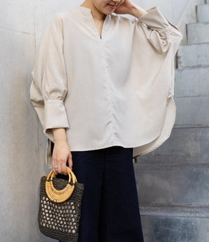 サーキュラーフレアスキッパーブラウス