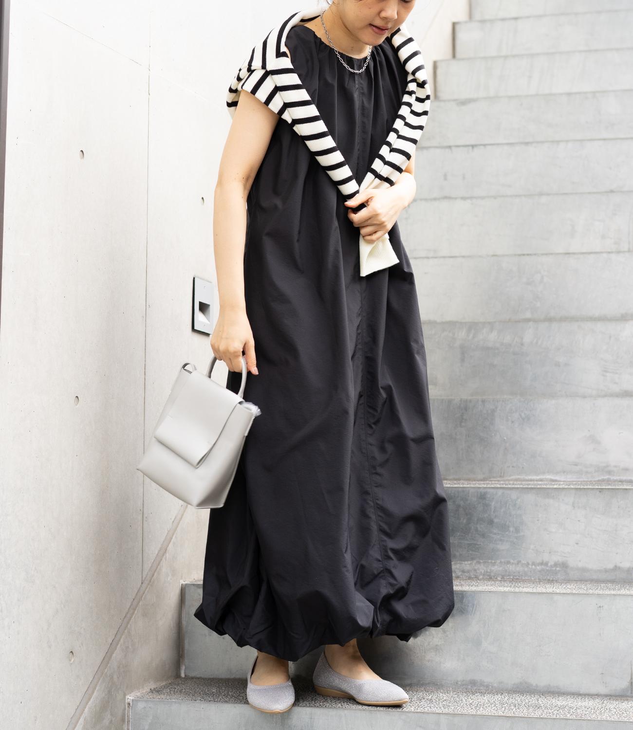 ハーフジップバルーンワンピース