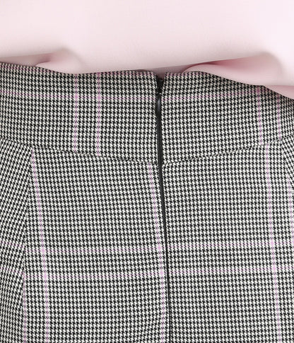 チェック柄スカート