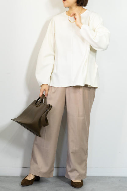 ウエストカーブカットソーブラウス