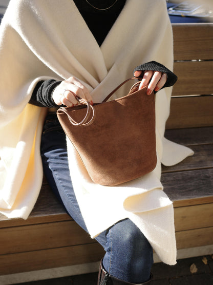 スエードサークルショルダーバッグ