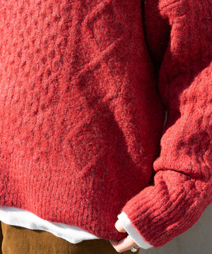 ケーブルニット