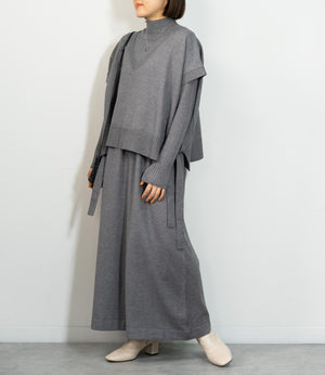 Vネックベストスリムワンピースアンサンブル