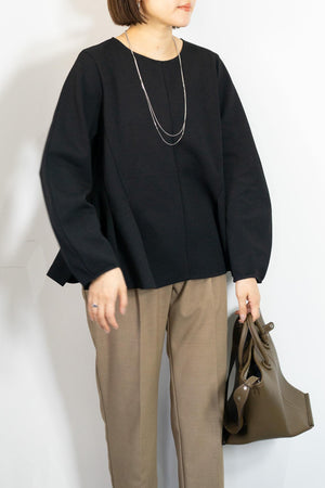 ウエストカーブカットソーブラウス