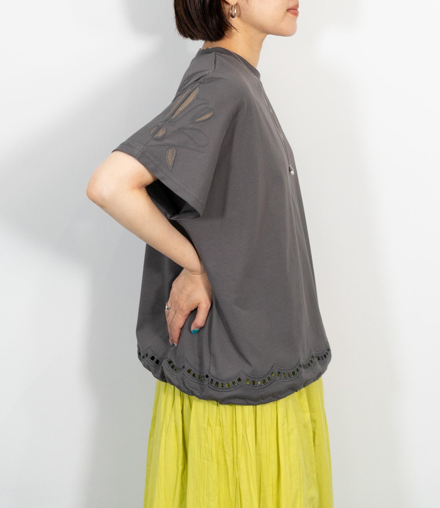 カッティンググドロストTシャツ