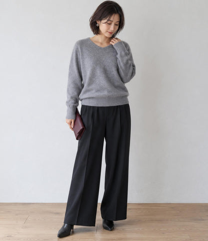 ウールカシミアホールガーメントVネックニット