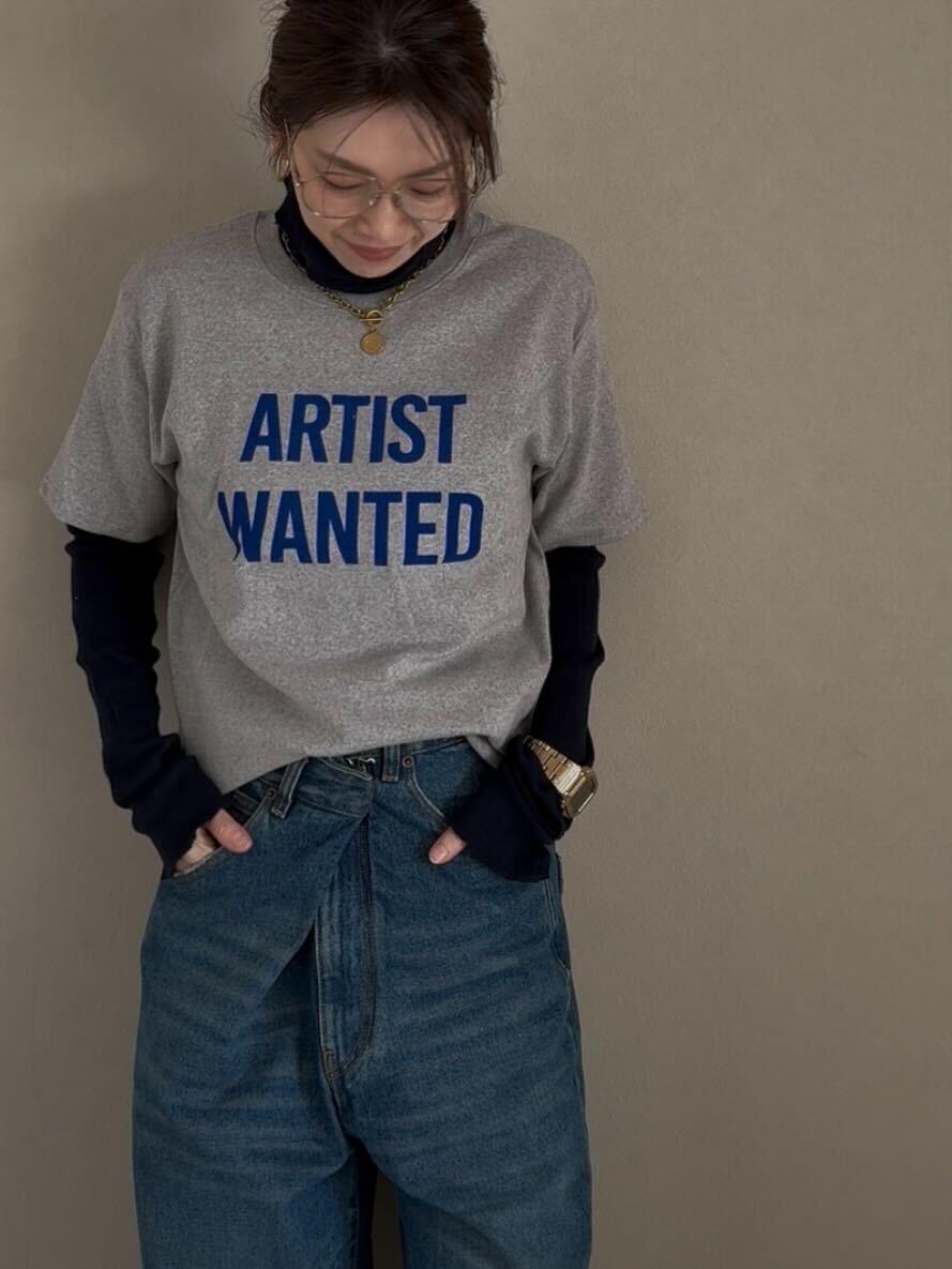 アーティストフロッキーロゴTシャツ