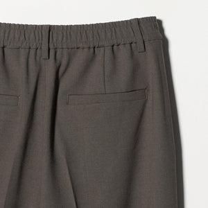 タックテーパードパンツ ウォッシャブル