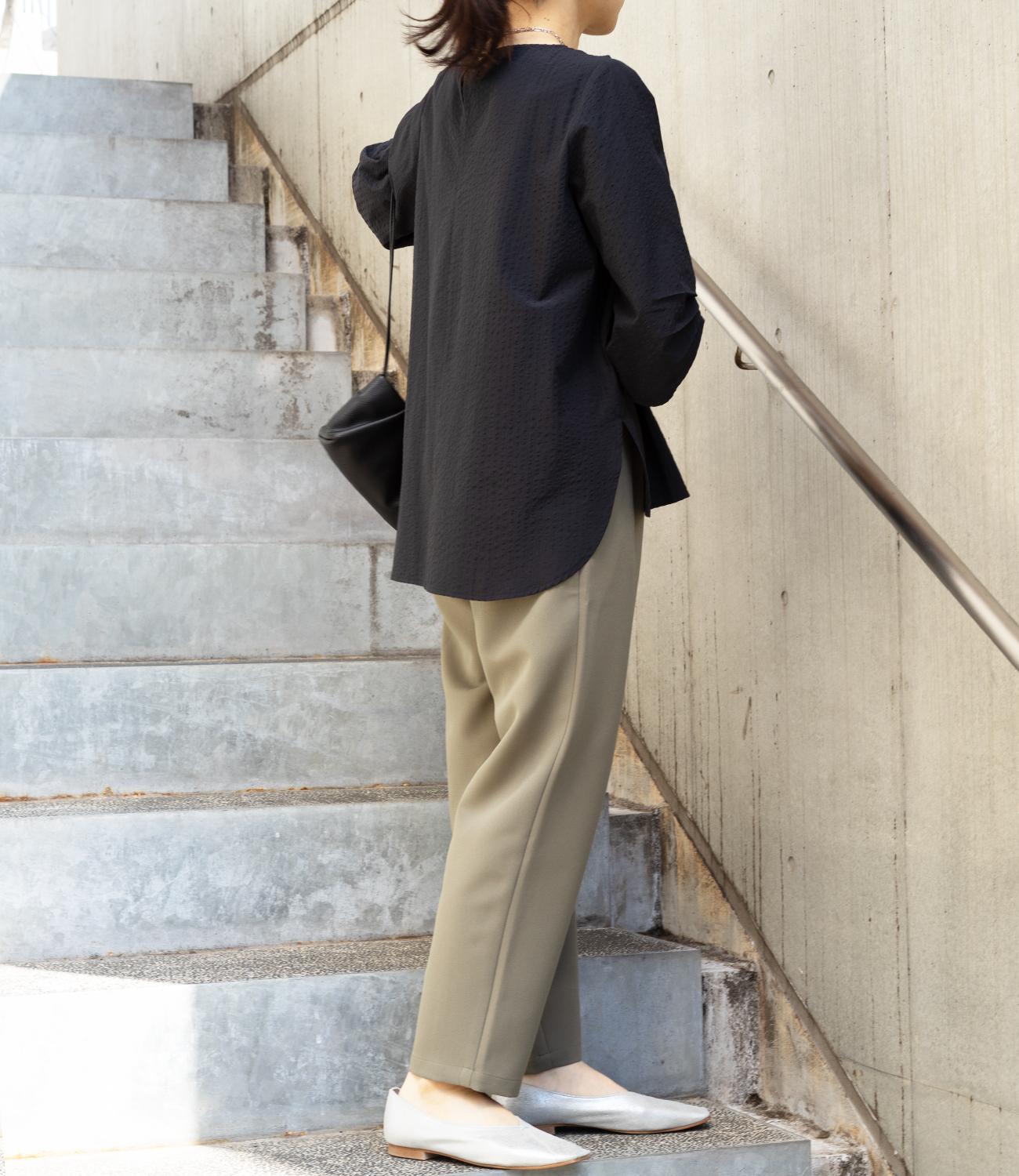 美シルエットテーパードパンツ