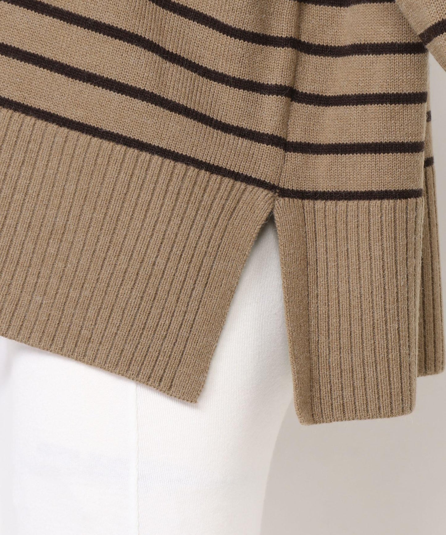 ボーダー柄ニット