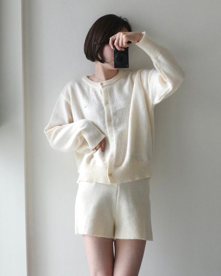 カーディガン＆パンツニットセットアップ