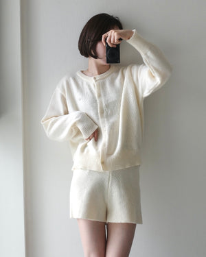 カーディガン＆パンツニットセットアップ