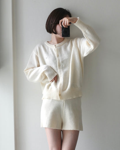 カーディガン＆パンツニットセットアップ