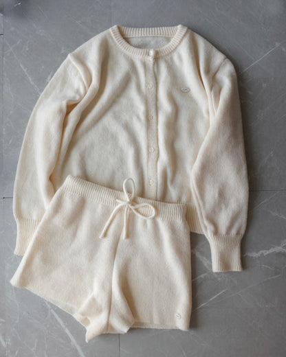 カーディガン＆パンツニットセットアップ