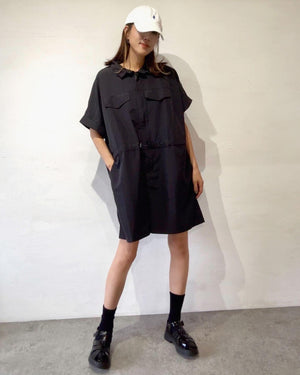 ナイロンジャンプスーツ