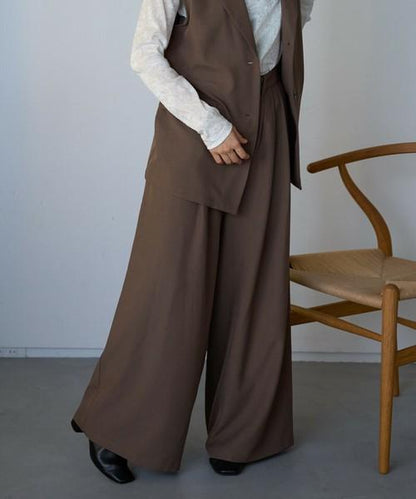 タックワイドパンツ